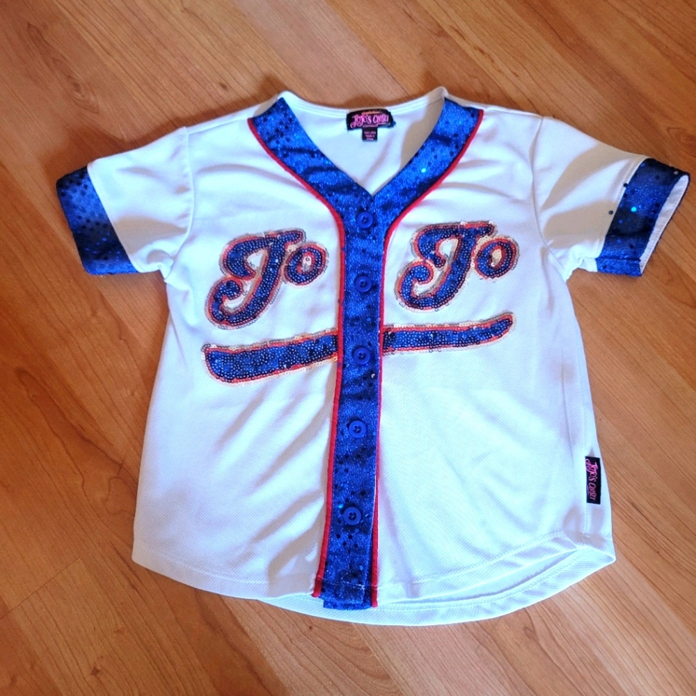 Jojo shirt
